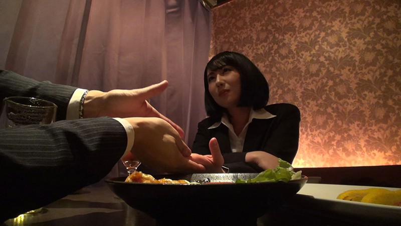 先生AVに出ます！真面目で清楚な現役女教師の人妻がAV出演！男性経験が旦那だけ！なのに成熟敏感イキっぷり！