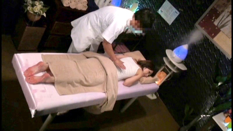 西麻布高級人妻 性感オイルマッサージ 8