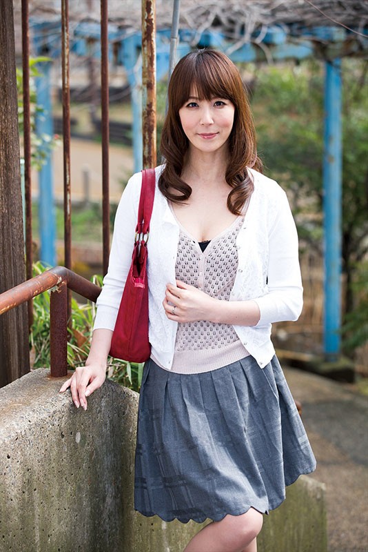 兄嫁 背徳セックスに溺れる美しき義姉たち6人VOL.03本庄瞳・北島玲・音無かおり