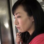 満員電車素股痴●2 数年ぶりに男に身体をまさぐられ、抵抗するも久しぶりの快感に感じてしまう…とどめに、熱くて硬い極太チ○ポでマ○コをこすられ続けたらもう我慢出来ない！旦那以外のチ○ポと知りながらも自ら求め…美原すみれ・白鳥寿美礼・福山いろは