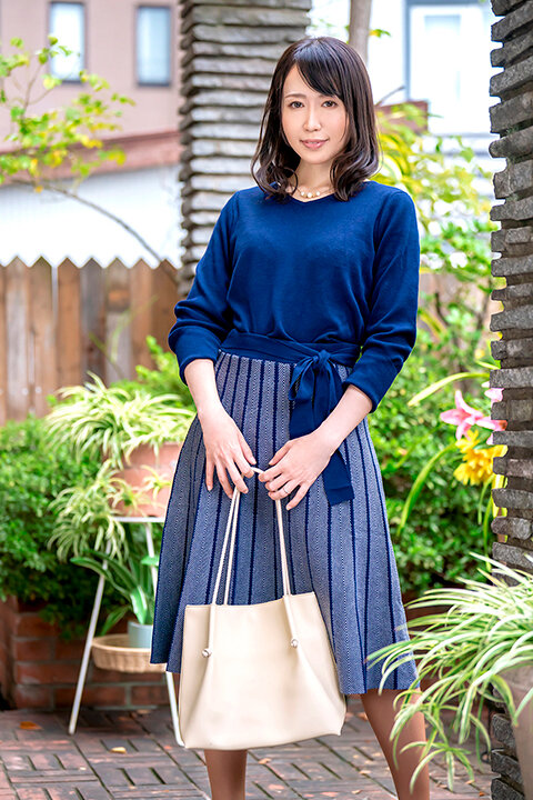 セックスすると気持ち良すぎて涙が出ちゃうの…泣き上戸の極上美人妻 立浪ひろな40歳 AVデビュードキュメント立浪ひろな