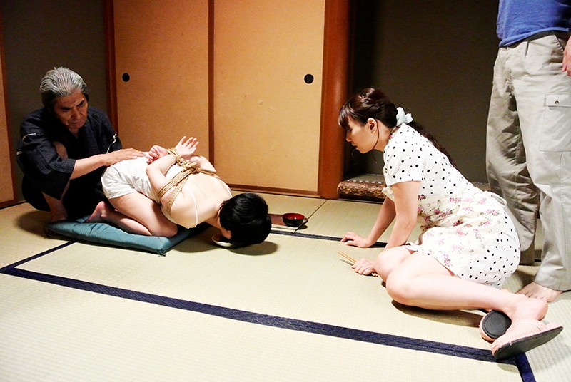 現代における奇譚な家政婦の物語 加藤あやの加藤あやの