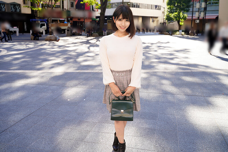 妻の妹36歳 性欲旺盛な義理の兄から容赦なく大量中出し。背徳感で抵抗できず無責任SEXに没頭。野外即尺も強要される個人撮影