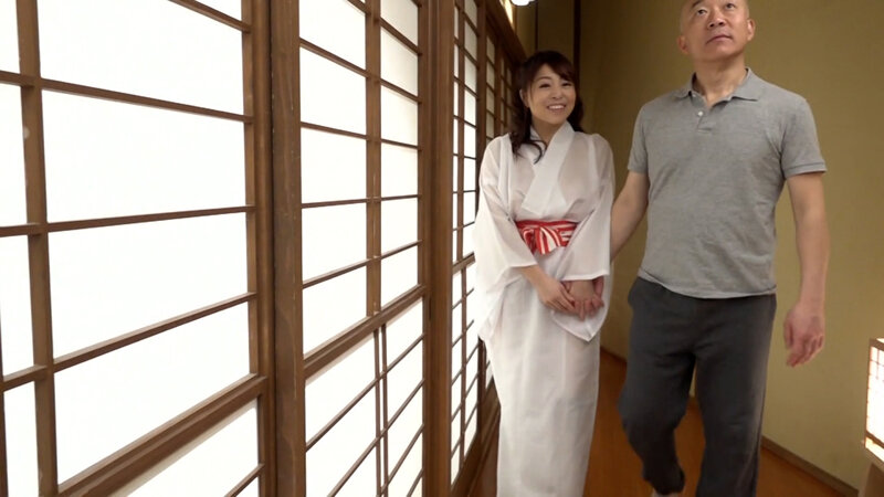 これもプレイの一環！？廊下で求める巨乳美熟女がいるソープでスリル満点、快楽没入型の中出し性交で極上体験！