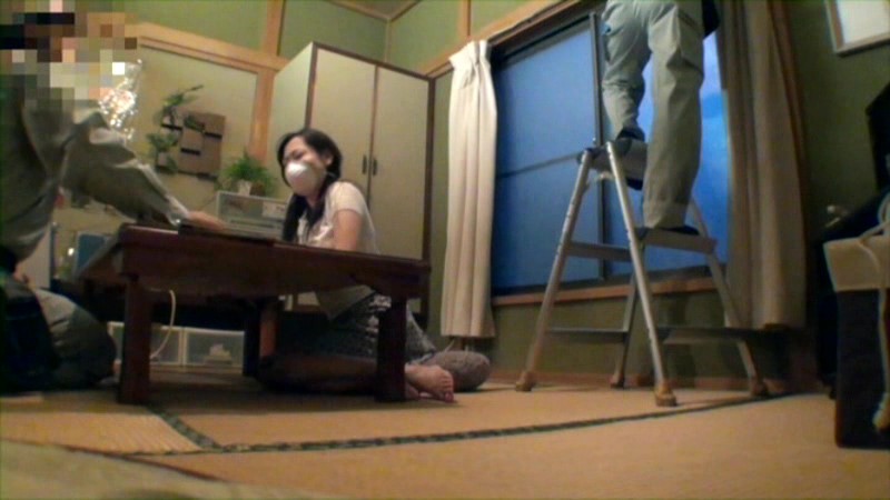 電気工事業者が盗撮した本物人妻媚薬昏●レ●プ映像