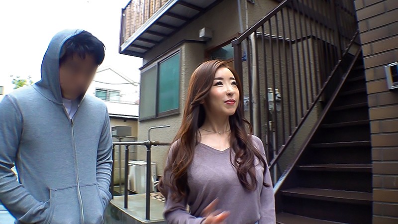 催淫暗示 隣人に操られた巨乳妻 中野七緒中野七緒