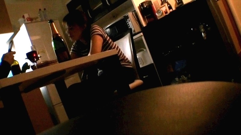 実録 堅物の妻を内緒で酔わせて他の男の勃起したものを…