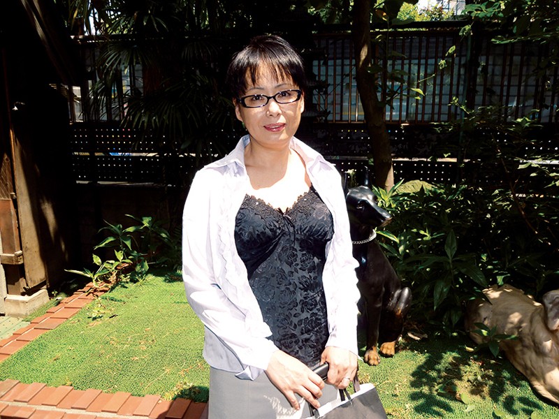 堅物な妻が…複数の男性に寝取られ…厳選集