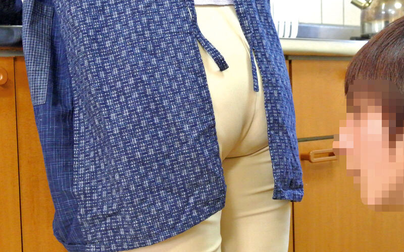 孫に抱かれて…朽ち果てる祖母の身体 2枚組山口寿恵・新垣百合子