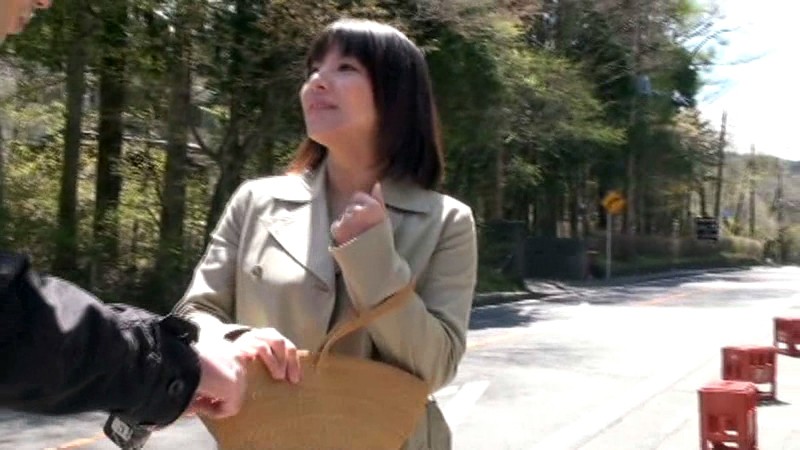 スーパーマーケットの裏部屋 万引き熟妻肉棒折●