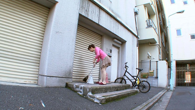 麗しのおま●こ団地妻桐原あずさ（伊藤あずさ）・小西友梨・一ノ瀬アメリ（美空あやか、栗栖エリカ）