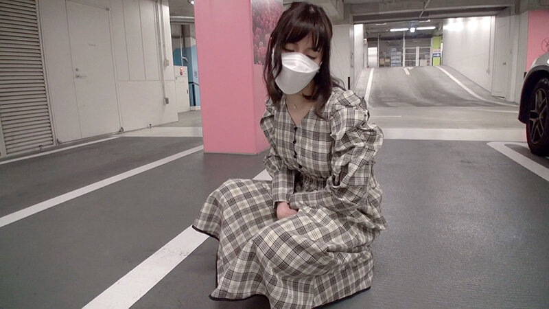 ナンパコNo.27 夫婦共にIT系で働く清楚系な人妻は夜の営みが少ないと愚痴りながら2回中出しされた！