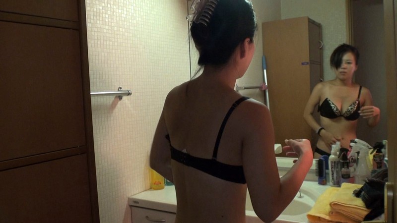 ガチ夫婦AV出演ドキュメント！ もはや理解不能！ 子○公認！？マジ寝取られ自宅で撮影生交尾