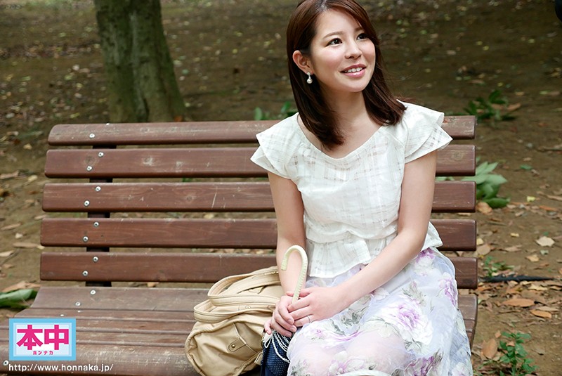 結婚してまだ一ヶ月の新婚だけど…夫に内緒でAVデビュー！！ 綾乃千晶綾乃千晶