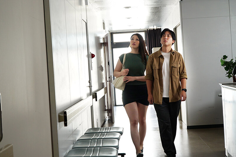 憧れの巨乳兄嫁と… 背徳の院内義姉相姦 葉山さゆり葉山さゆり