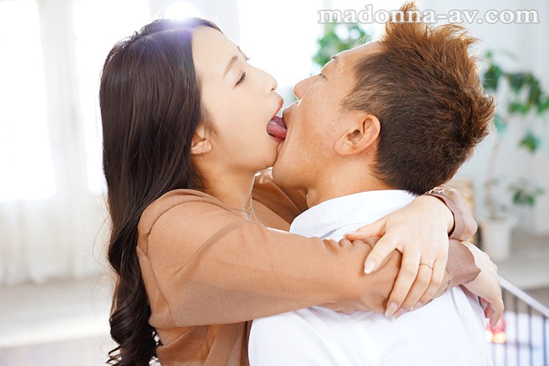 Madonna大型専属 第2章！！ 美女が野獣になる、濃密接吻セックス。 三尾めぐ三尾めぐ