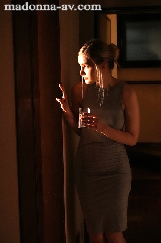 妻の妊娠中、オナニーすらも禁じられた僕は上京してきた義母・リリーさんに何度も種付けSEXをしてしまった…。 リリー・ハートリリー・ハート