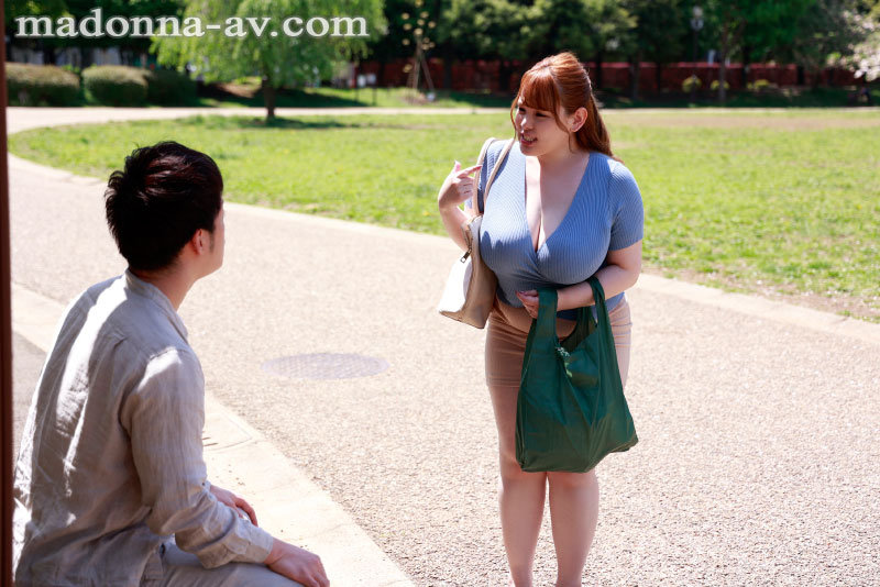 昔は細身で地味だったのに…再会したらムッチムチで性欲旺盛な幼馴染の豊満な肉体に僕の精子は限界まで搾り取られてしまった。 西村ニーナ西村ニーナ