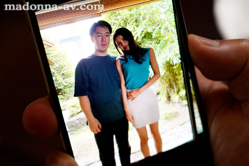 「お前の奥さんに恋人のフリをして欲しいんだ…。」 親友に懇願されて最愛の妻を貸し出した僕の最悪な結末…。 遠野夏生遠野夏生