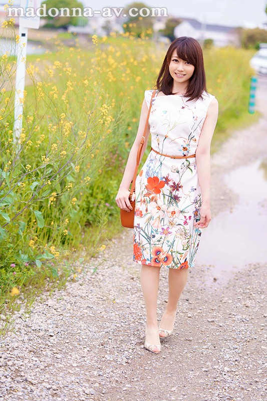 8年ぶりに味わうキス 高樹あすか 32歳 接吻まみれ…唾液まみれ…愛液まみれ… AVデビュー！！高樹あすか