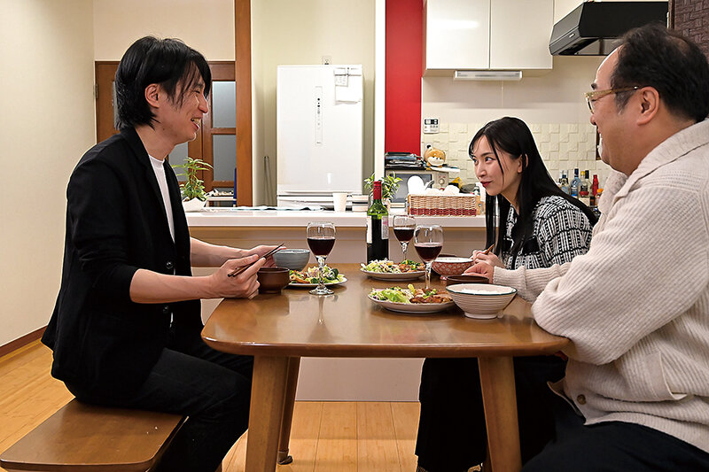 寝取らせ美人妻 変態夫婦の淫靡な企て 鈴木真夕鈴木真夕