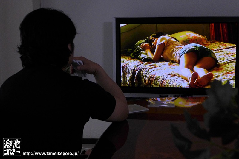 死んだ親父の遺品から出てきた妻との10年分の寝取られ種付けビデオ 篠田ゆう篠田ゆう