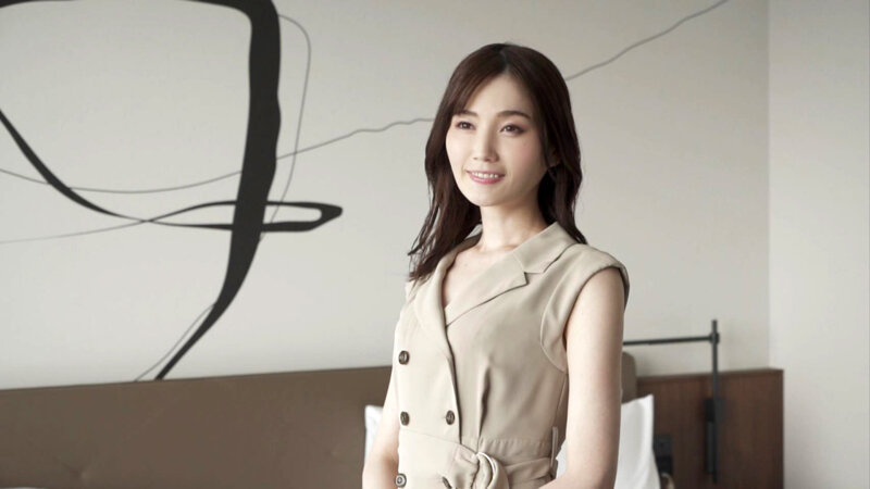 人妻の花びらめくり 本田もも本田もも