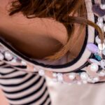 スレンダー微乳で胸元が危なっかしい家内の近くでチラチラハァハァとおっさんが家内の乳首を覗きます…のを苦笑いしながら仕方無く放置していたらいつの間にかねとられてしまいました… たかせ由奈たかせ由奈