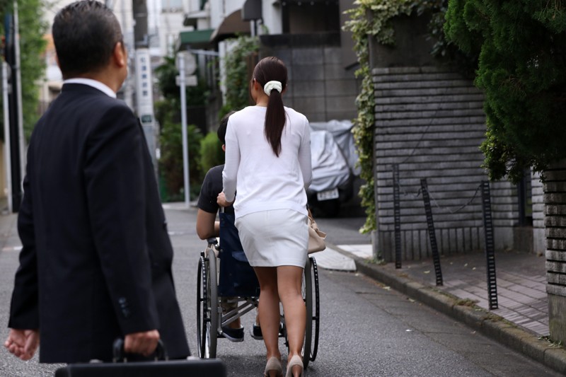 人妻・しの 弁護士に脅されて… 碧しの碧しの（篠めぐみ）
