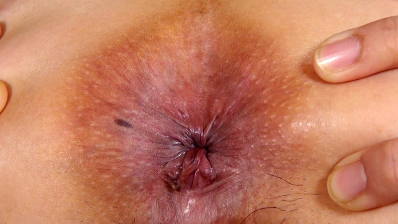 夫にも見せたことが無い人妻たちの妖艶な排便姿