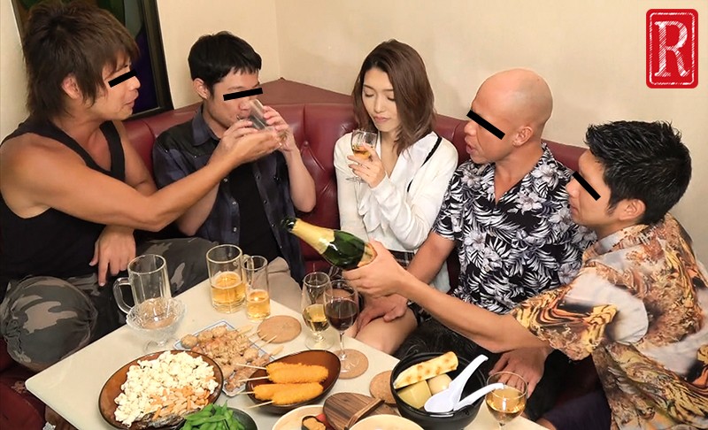 寝取られ NTR 妻が地元の友だち（DQN）に結婚祝いということで飲み会を開いてもらい夫婦で招待されました2