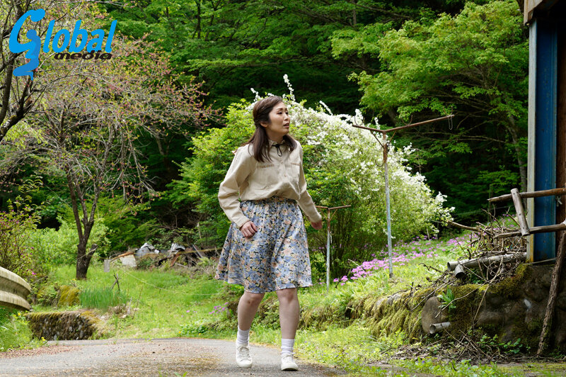 野外レ●プ 人里離れた山奥でサイコパス強●魔に襲われ、泣き叫ぶ声も虚しくボロクソに犯●れた人妻たち 小早川怜子・悠木あやね・伊東沙蘭伊東沙蘭・小早川怜子・悠木あやね