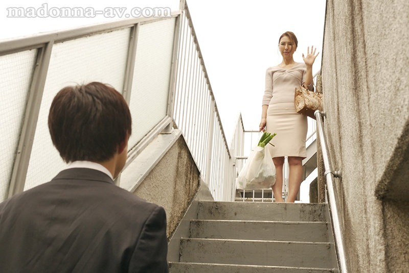 一人暮らしを初めてする息子へ母からの応援メッセージ 三日間だけの中出し近親相姦 加峰幸香加峰幸香