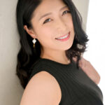 実はもの凄くチ○ポ好き 結婚15年、夫以外のチ○ポを見ても触れてもいないけど…。しゃぶった途端、エロ顔になってしまう人妻 豊崎清香44歳 AV DEBUT豊崎清香