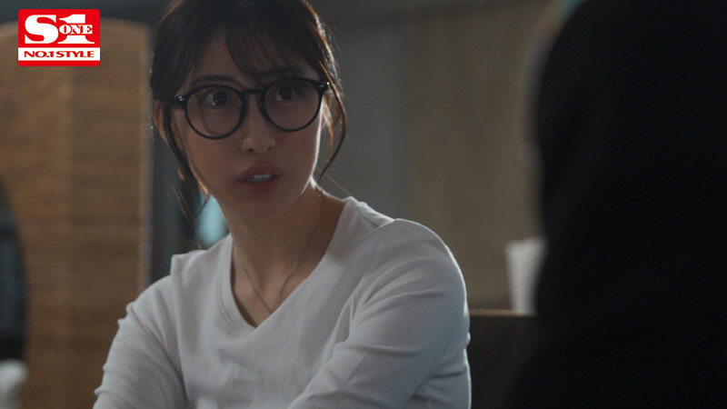 マジメな人妻がマッチングアプリで出会った若い男と狂った性活 星宮一花星宮一花