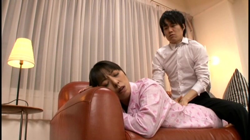 嫁をマッサージ師に寝取られた 村上涼子村上涼子（中村りかこ、黒木菜穂）