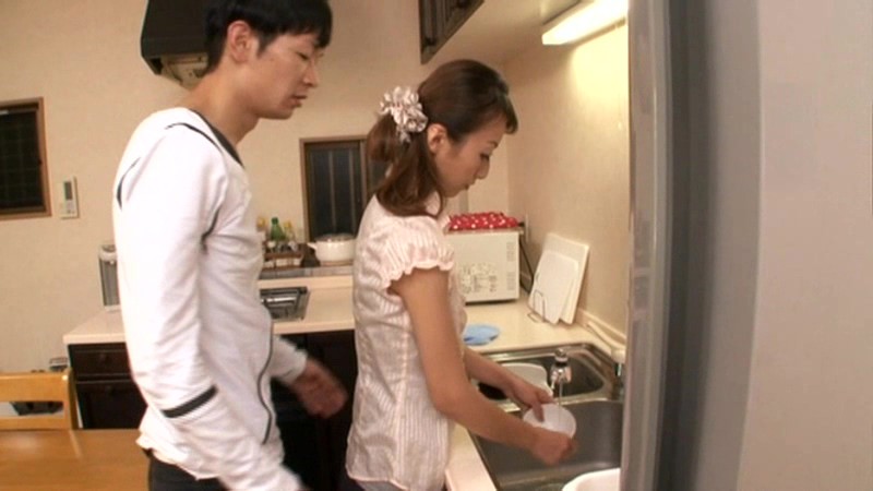 キスからはじまる母と息子の愛情、密着、濃厚セックス 青木玲青木玲