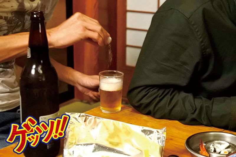 体験人数は彼氏1人だけ。初恋の相手と結婚を控えた一途な純愛系彼女がバイト先の送別会で媚薬盛られ4P寝取られ規格外のデカチンに堪らず嬉し泣きアヘ堕ち！！