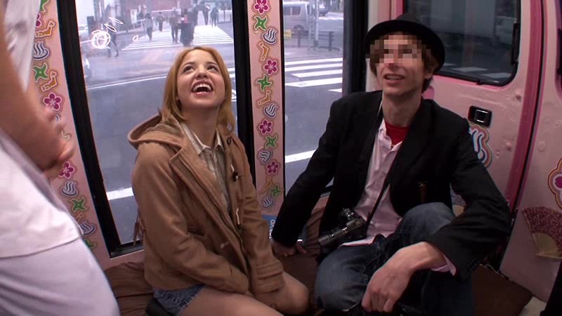 初入国5秒でAVデビュー！国際空港で見つけたNY在住の米国人カップル！ブロンド美少女を日本人チ●ポがボーイフレンドの目の前で寝取って生中出し！［マジックミラー便特別企画］ステイシー