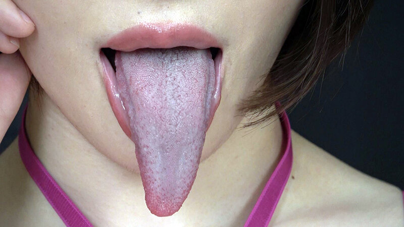 推しの接吻は見てられない！ 辻井ほのか辻井ほのか