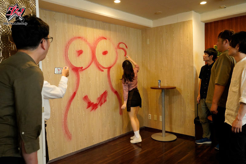 愛する人の前で大暴走バイトテロ！催●憑依バカッターNTR さつき芽衣さつき芽衣