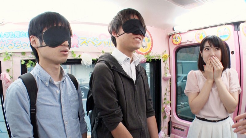 ディープス専属素人娘・ひかるちゃん（18歳） マジックミラー便で3解禁スペシャル！私生活を完全追跡アポ無し初体験撮影！！大学の通学路で同級生のザーメンごっくんSEX！両親のすぐ近くで絶頂巨根3P！デート中に彼氏の目の前で寝取って生中出し！！皆月ひかる