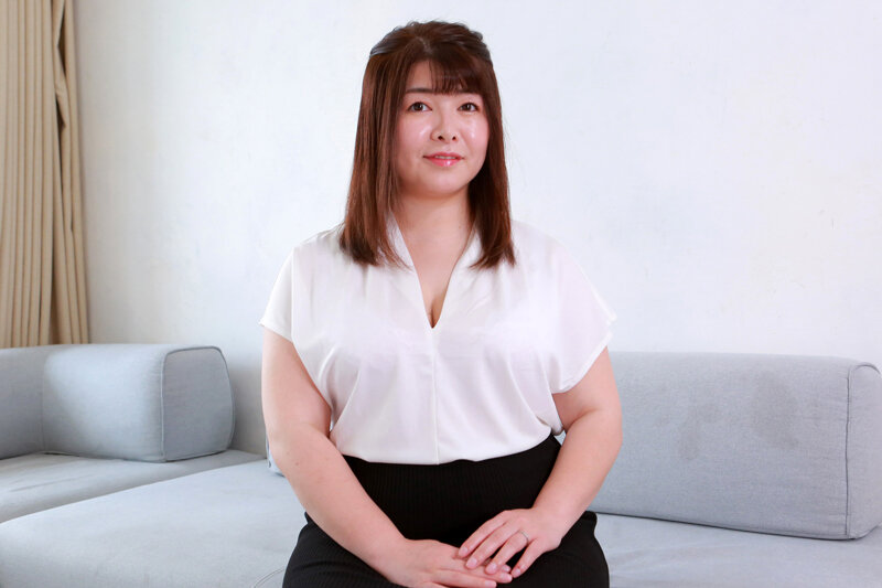 ふわとろ熟女デカチンNTR～むっちり巨乳妻が他人棒で快楽に溺れ狂うとき 岡江凛岡江凛