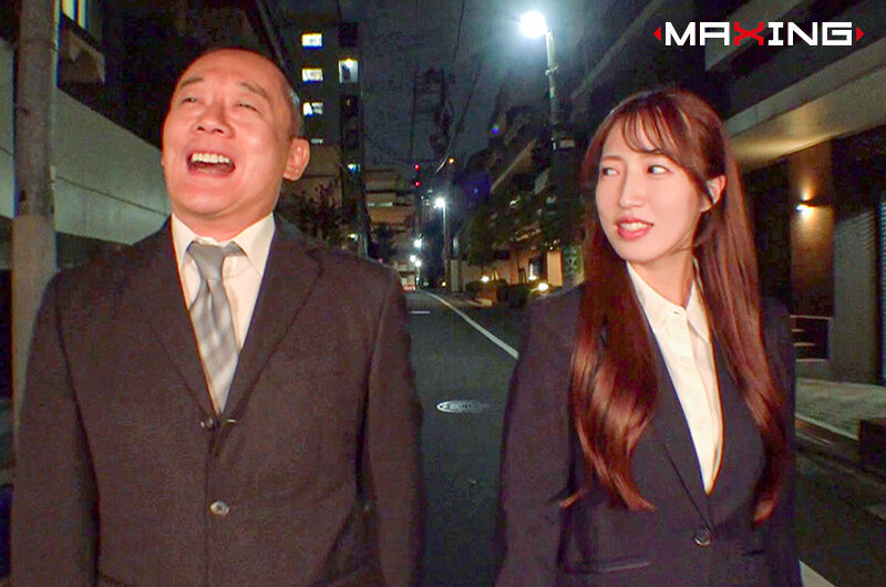 いい加減でノーテンキな上司とまさかの出張相部屋。ムカつくのに求め合い理性が崩れていく淫乱美人OL あかね麗あかね麗（二階堂麗）