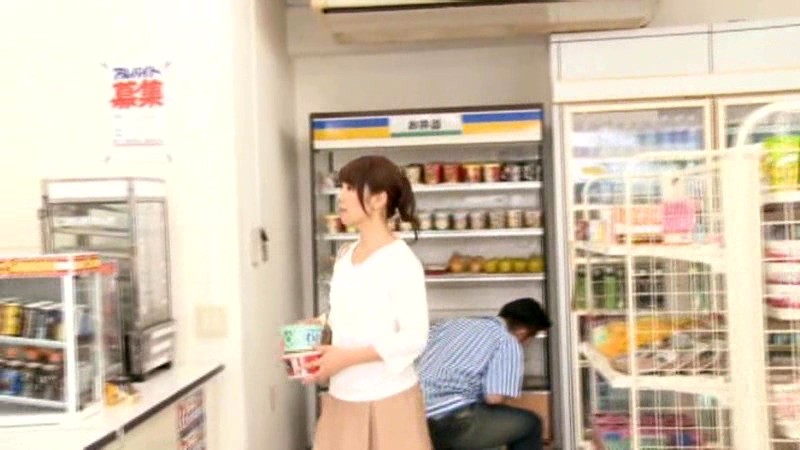 あなた、ごめんなさい 旦那の前で犯られる『クレーマー人妻』 結城みさ結城みさ