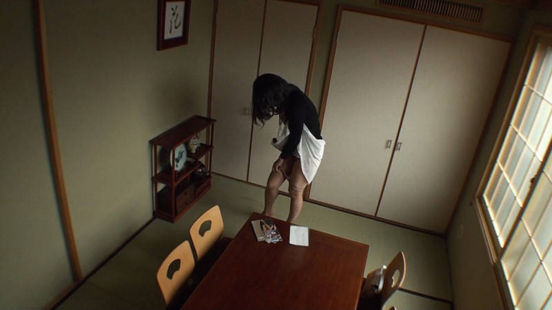 寝取られ傑作集 堅物な妻を抱いて欲しい…本気で悶え感じる様子を見てみたい…DX