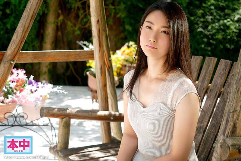 もっと知らない快感を知りたいです… はじめてのナマ中出し あゆみ莉花あゆみ莉花