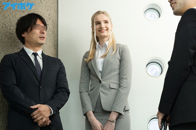 出張先相部屋NTR 絶倫の上司に一晩中何度もイカされ続けたブロンド女子社員 一晩で8発もの精子をそそがれる絶倫寝取り性交映像！ エマ・ローレンスエマ・ローレンス