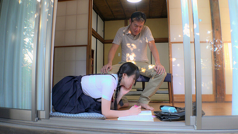 おぼこいマ●コは祖父のいいなりATM 処女を捧げた祖父の前で寝取られ￥交。 有馬美玖有馬美玖