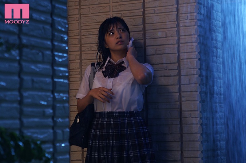 突然の大雨で帰宅難民になった彼女の妹と朝まで… 根尾あかり根尾あかり